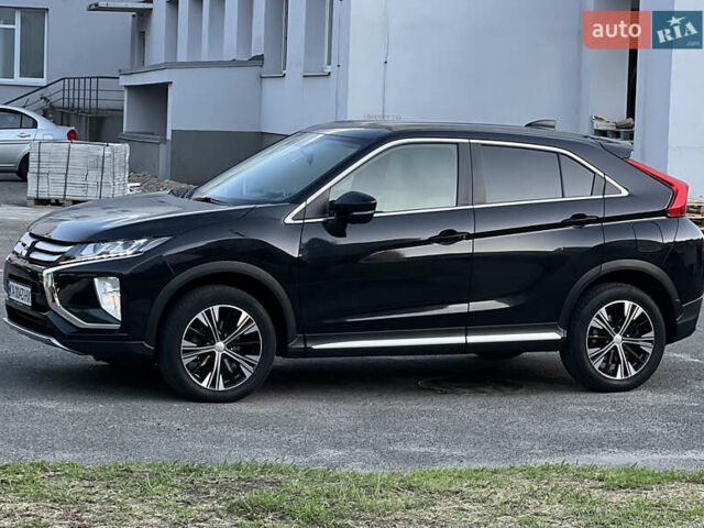Черный Мицубиси Eclipse Cross, объемом двигателя 1.5 л и пробегом 123 тыс. км за 16900 $, фото 12 на Automoto.ua