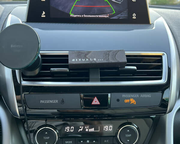 Черный Мицубиси Eclipse Cross, объемом двигателя 1.5 л и пробегом 123 тыс. км за 16900 $, фото 35 на Automoto.ua