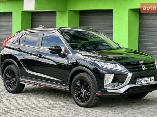 Чорний Міцубісі Eclipse Cross, об'ємом двигуна 1.5 л та пробігом 69 тис. км за 14350 $, фото 2 на Automoto.ua