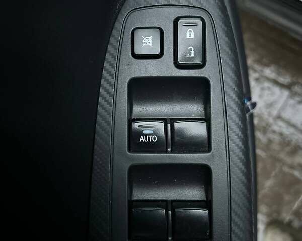 Черный Мицубиси Eclipse Cross, объемом двигателя 1.5 л и пробегом 135 тыс. км за 16800 $, фото 7 на Automoto.ua