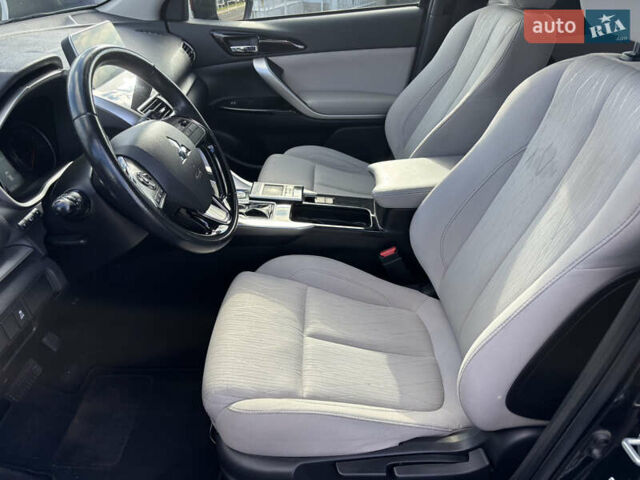 Черный Мицубиси Eclipse Cross, объемом двигателя 1.5 л и пробегом 125 тыс. км за 16200 $, фото 8 на Automoto.ua