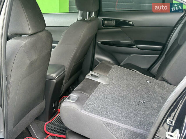 Черный Мицубиси Eclipse Cross, объемом двигателя 1.5 л и пробегом 69 тыс. км за 14800 $, фото 14 на Automoto.ua