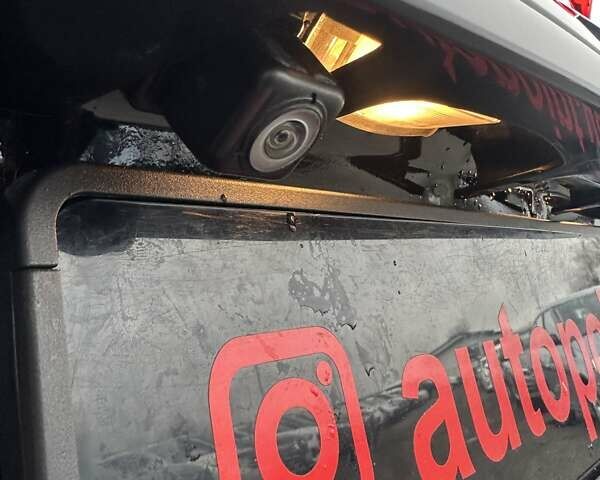 Чорний Міцубісі Eclipse Cross, об'ємом двигуна 1.5 л та пробігом 63 тис. км за 15500 $, фото 10 на Automoto.ua