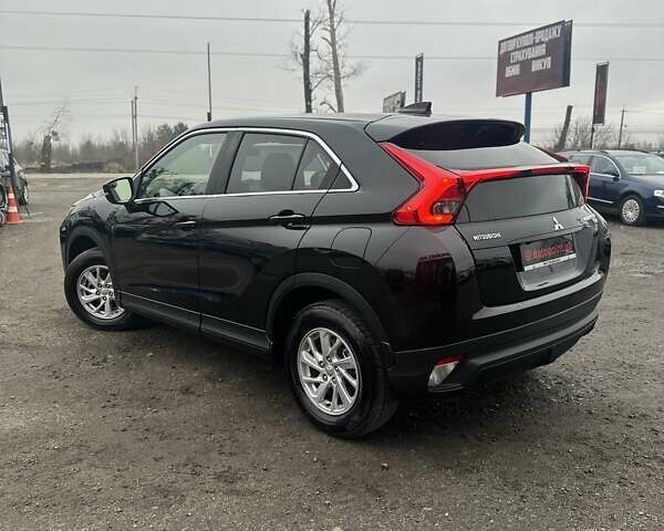 Чорний Міцубісі Eclipse Cross, об'ємом двигуна 1.5 л та пробігом 63 тис. км за 15500 $, фото 9 на Automoto.ua
