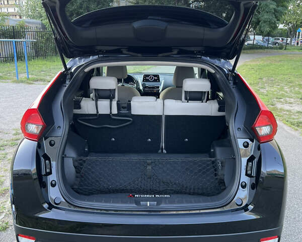 Черный Мицубиси Eclipse Cross, объемом двигателя 1.5 л и пробегом 123 тыс. км за 16900 $, фото 30 на Automoto.ua