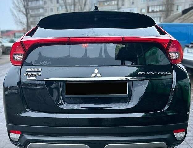 Черный Мицубиси Eclipse Cross, объемом двигателя 1.5 л и пробегом 135 тыс. км за 16800 $, фото 4 на Automoto.ua