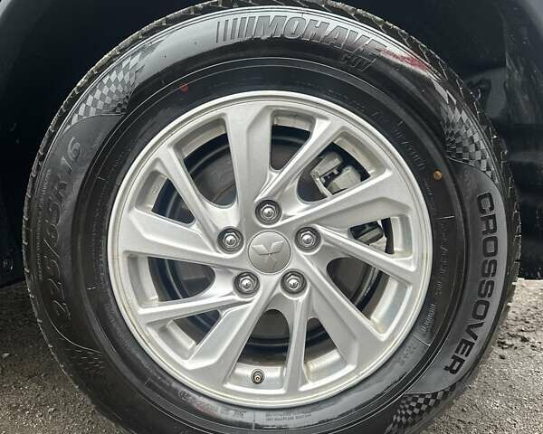 Чорний Міцубісі Eclipse Cross, об'ємом двигуна 1.5 л та пробігом 63 тис. км за 15500 $, фото 6 на Automoto.ua