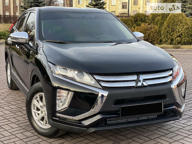 Черный Мицубиси Eclipse Cross, объемом двигателя 1.5 л и пробегом 70 тыс. км за 15000 $, фото 10 на Automoto.ua