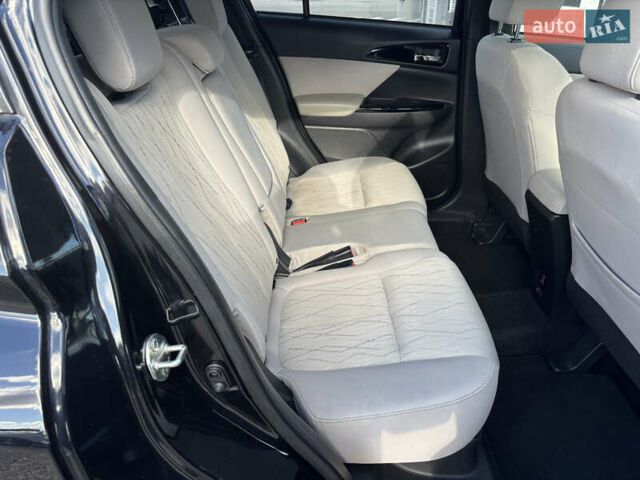 Черный Мицубиси Eclipse Cross, объемом двигателя 1.5 л и пробегом 125 тыс. км за 16200 $, фото 12 на Automoto.ua