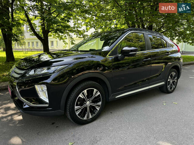 Черный Мицубиси Eclipse Cross, объемом двигателя 1.5 л и пробегом 114 тыс. км за 16000 $, фото 2 на Automoto.ua