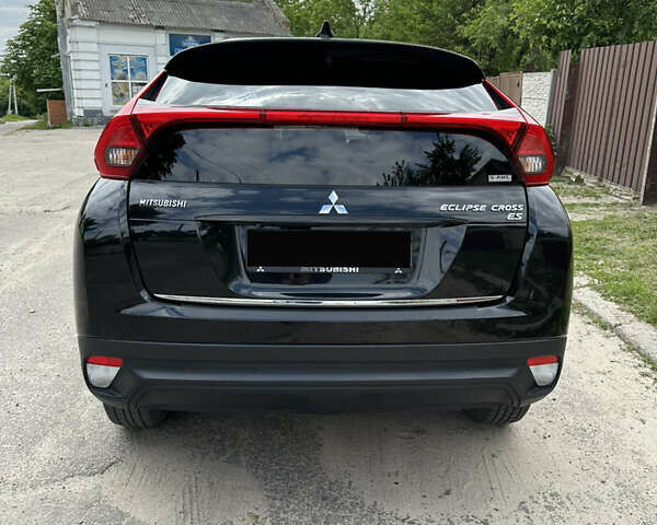 Чорний Міцубісі Eclipse Cross, об'ємом двигуна 1.5 л та пробігом 82 тис. км за 17000 $, фото 2 на Automoto.ua