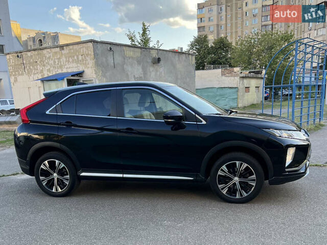 Черный Мицубиси Eclipse Cross, объемом двигателя 1.5 л и пробегом 123 тыс. км за 16900 $, фото 2 на Automoto.ua