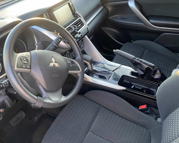 Черный Мицубиси Eclipse Cross, объемом двигателя 1.5 л и пробегом 121 тыс. км за 14300 $, фото 8 на Automoto.ua