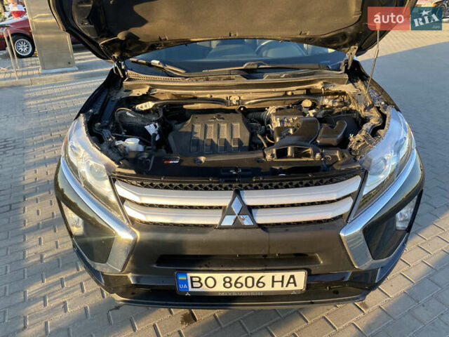 Черный Мицубиси Eclipse Cross, объемом двигателя 1.5 л и пробегом 121 тыс. км за 14300 $, фото 18 на Automoto.ua