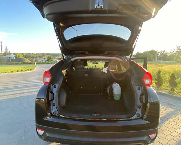 Чорний Міцубісі Eclipse Cross, об'ємом двигуна 1.5 л та пробігом 121 тис. км за 14300 $, фото 13 на Automoto.ua