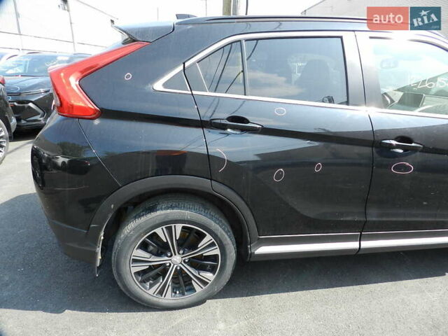 Черный Мицубиси Eclipse Cross, объемом двигателя 1.5 л и пробегом 83 тыс. км за 11299 $, фото 30 на Automoto.ua