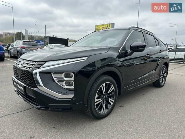Черный Мицубиси Eclipse Cross, объемом двигателя 1.5 л и пробегом 12 тыс. км за 27900 $, фото 2 на Automoto.ua
