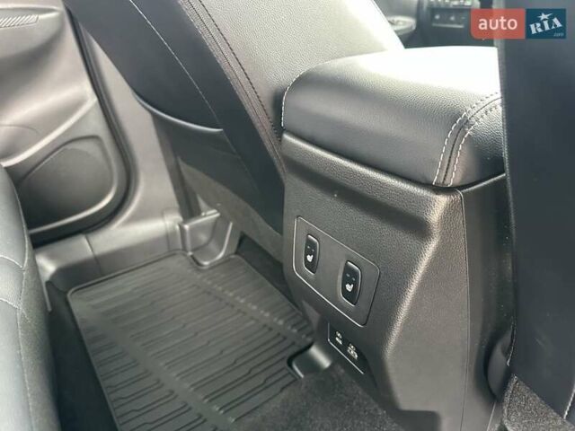 Чорний Міцубісі Eclipse Cross, об'ємом двигуна 1.5 л та пробігом 12 тис. км за 27900 $, фото 38 на Automoto.ua