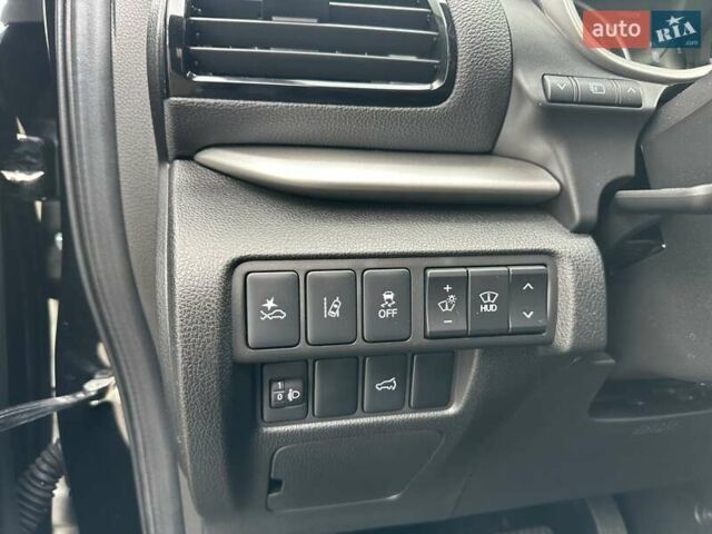 Черный Мицубиси Eclipse Cross, объемом двигателя 1.5 л и пробегом 12 тыс. км за 27900 $, фото 18 на Automoto.ua