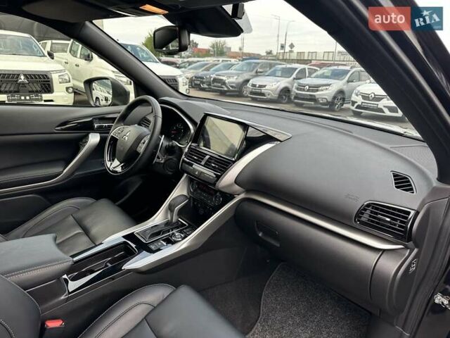 Черный Мицубиси Eclipse Cross, объемом двигателя 1.5 л и пробегом 11 тыс. км за 28700 $, фото 30 на Automoto.ua