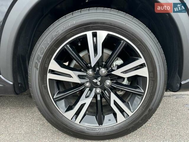 Черный Мицубиси Eclipse Cross, объемом двигателя 1.5 л и пробегом 12 тыс. км за 27900 $, фото 14 на Automoto.ua