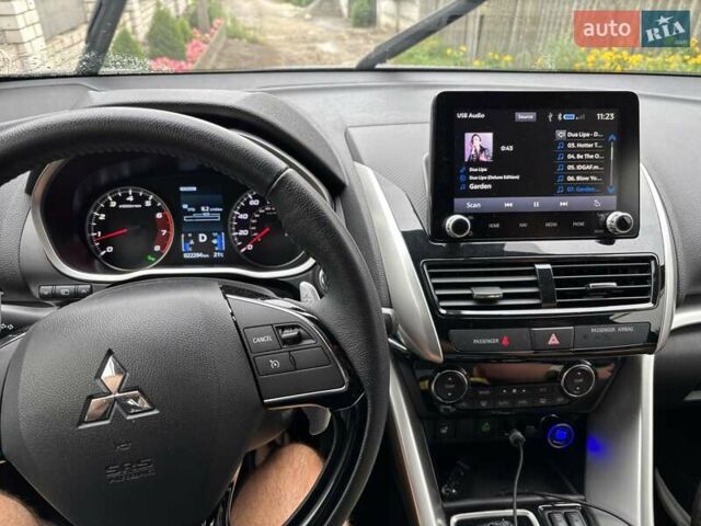 Черный Мицубиси Eclipse Cross, объемом двигателя 1.5 л и пробегом 25 тыс. км за 29300 $, фото 11 на Automoto.ua