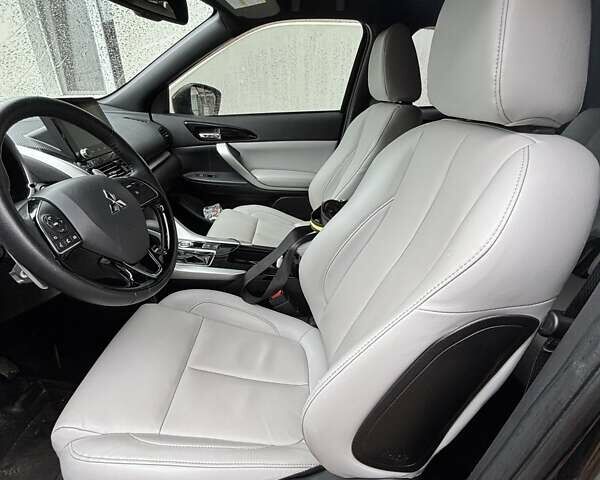 Черный Мицубиси Eclipse Cross, объемом двигателя 1.5 л и пробегом 25 тыс. км за 29300 $, фото 24 на Automoto.ua