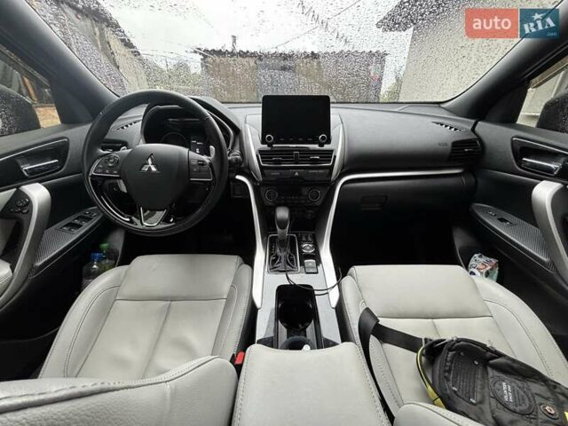 Черный Мицубиси Eclipse Cross, объемом двигателя 1.5 л и пробегом 25 тыс. км за 29300 $, фото 21 на Automoto.ua