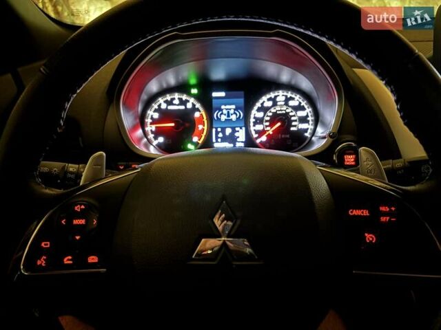 Черный Мицубиси Eclipse Cross, объемом двигателя 1.5 л и пробегом 25 тыс. км за 29300 $, фото 7 на Automoto.ua