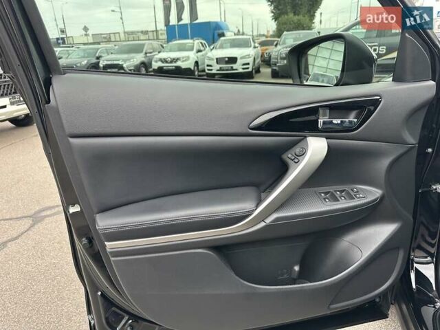 Черный Мицубиси Eclipse Cross, объемом двигателя 1.5 л и пробегом 12 тыс. км за 27900 $, фото 17 на Automoto.ua