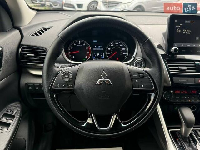 Черный Мицубиси Eclipse Cross, объемом двигателя 1.5 л и пробегом 18 тыс. км за 26900 $, фото 9 на Automoto.ua