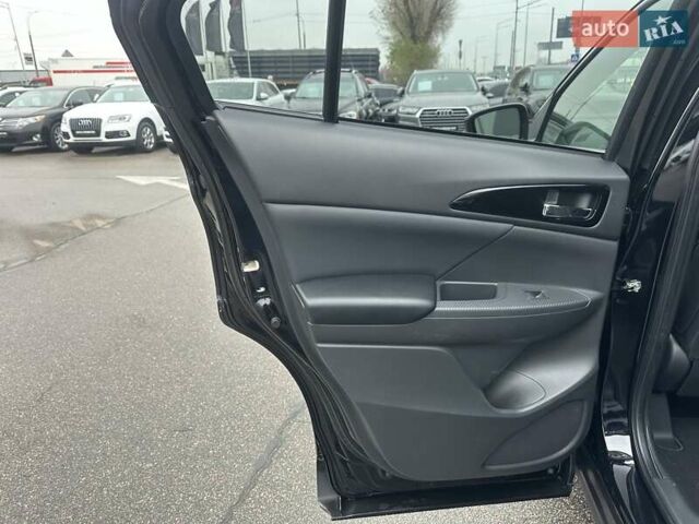 Чорний Міцубісі Eclipse Cross, об'ємом двигуна 1.5 л та пробігом 18 тис. км за 26950 $, фото 32 на Automoto.ua