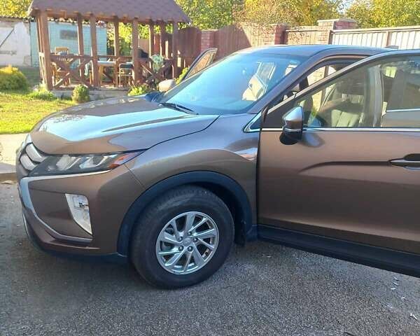 Коричневий Міцубісі Eclipse Cross, об'ємом двигуна 1.5 л та пробігом 32 тис. км за 18200 $, фото 3 на Automoto.ua