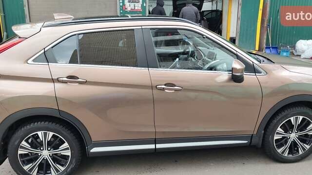 Коричневий Міцубісі Eclipse Cross, об'ємом двигуна 1.5 л та пробігом 60 тис. км за 23300 $, фото 5 на Automoto.ua