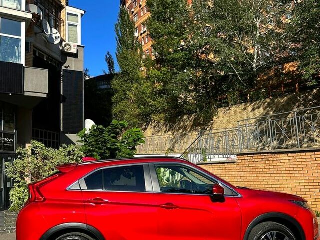 Красный Мицубиси Eclipse Cross, объемом двигателя 1.5 л и пробегом 40 тыс. км за 15000 $, фото 1 на Automoto.ua
