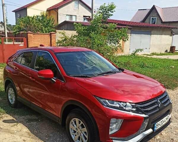 Красный Мицубиси Eclipse Cross, объемом двигателя 1.5 л и пробегом 37 тыс. км за 16500 $, фото 3 на Automoto.ua