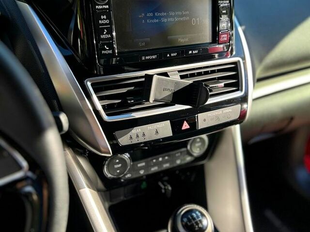 Красный Мицубиси Eclipse Cross, объемом двигателя 1.5 л и пробегом 40 тыс. км за 15000 $, фото 7 на Automoto.ua
