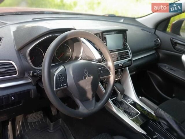 Мицубиси Eclipse Cross 2019 в Шепетовке на Automoto.ua Красный Мицубиси Eclipse Cross, объемом двигателя 1.5 л и пробегом 152 тыс. км за 14500 $, фото 5 на Automoto.ua