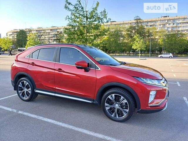 Красный Мицубиси Eclipse Cross, объемом двигателя 1.5 л и пробегом 140 тыс. км за 20999 $, фото 11 на Automoto.ua