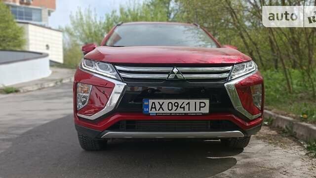 Красный Мицубиси Eclipse Cross, объемом двигателя 1.5 л и пробегом 8 тыс. км за 24500 $, фото 2 на Automoto.ua