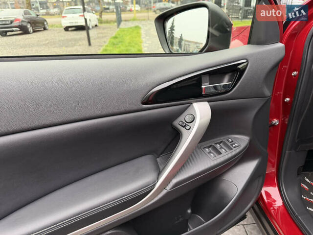 Красный Мицубиси Eclipse Cross, объемом двигателя 1.5 л и пробегом 40 тыс. км за 23900 $, фото 32 на Automoto.ua