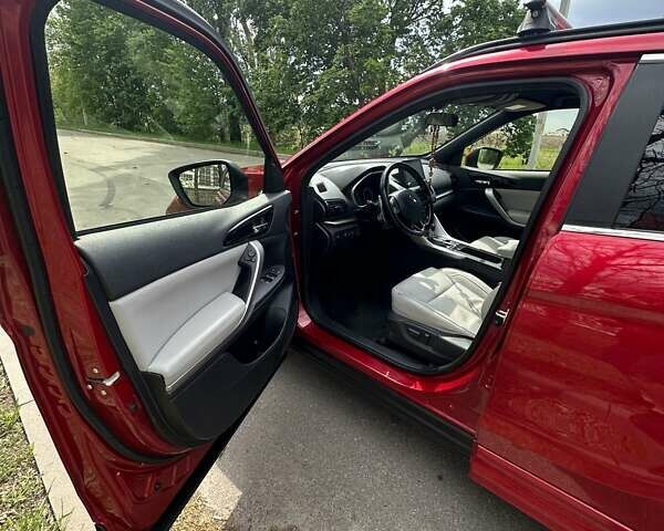 Червоний Міцубісі Eclipse Cross, об'ємом двигуна 1.5 л та пробігом 113 тис. км за 26900 $, фото 12 на Automoto.ua