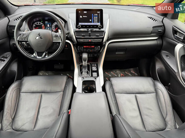 Красный Мицубиси Eclipse Cross, объемом двигателя 1.5 л и пробегом 40 тыс. км за 23900 $, фото 48 на Automoto.ua