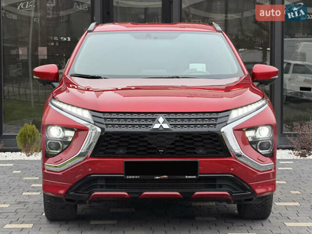 Красный Мицубиси Eclipse Cross, объемом двигателя 1.5 л и пробегом 40 тыс. км за 23900 $, фото 2 на Automoto.ua