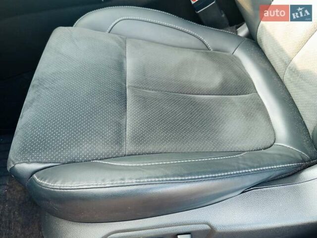 Красный Мицубиси Eclipse Cross, объемом двигателя 1.5 л и пробегом 32 тыс. км за 19950 $, фото 18 на Automoto.ua