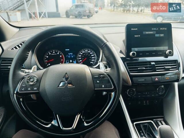 Красный Мицубиси Eclipse Cross, объемом двигателя 1.5 л и пробегом 32 тыс. км за 19950 $, фото 17 на Automoto.ua