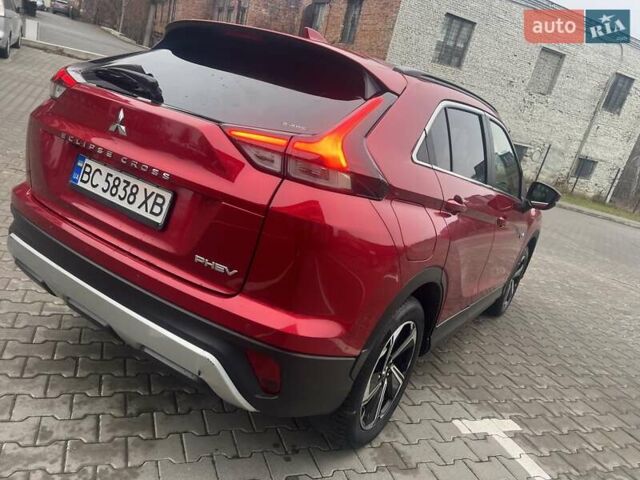 Червоний Міцубісі Eclipse Cross, об'ємом двигуна 2.36 л та пробігом 77 тис. км за 30500 $, фото 10 на Automoto.ua