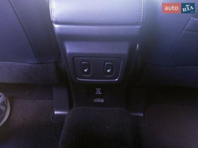 Красный Мицубиси Eclipse Cross, объемом двигателя 1.5 л и пробегом 32 тыс. км за 19950 $, фото 20 на Automoto.ua