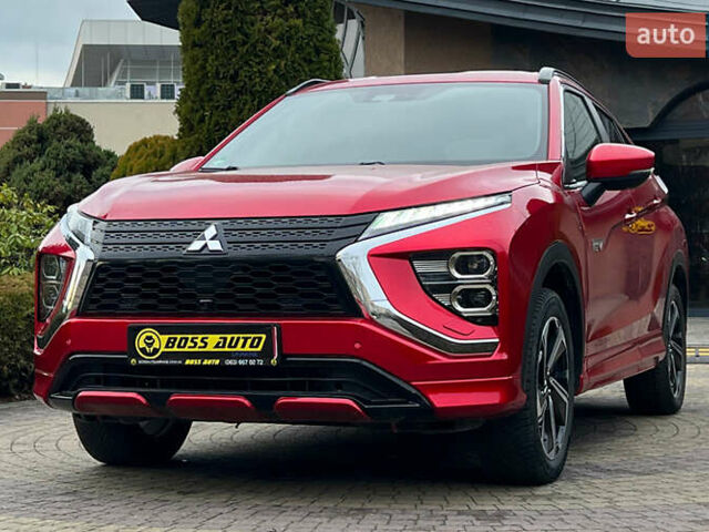 Красный Мицубиси Eclipse Cross, объемом двигателя 2.4 л и пробегом 80 тыс. км за 30999 $, фото 2 на Automoto.ua