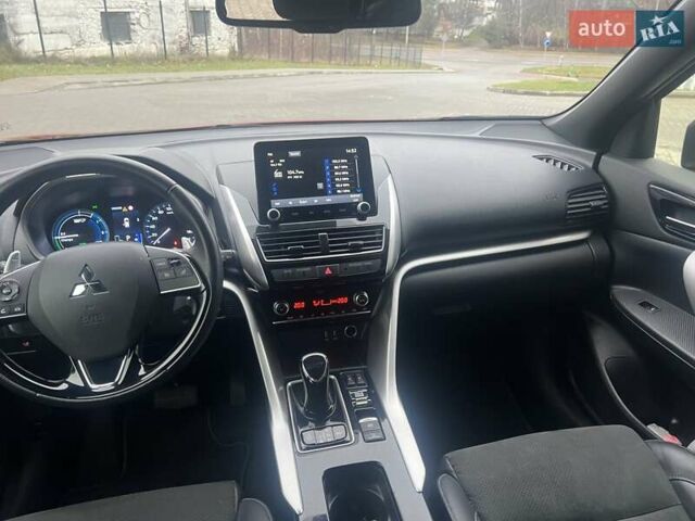 Червоний Міцубісі Eclipse Cross, об'ємом двигуна 2.36 л та пробігом 77 тис. км за 30500 $, фото 70 на Automoto.ua